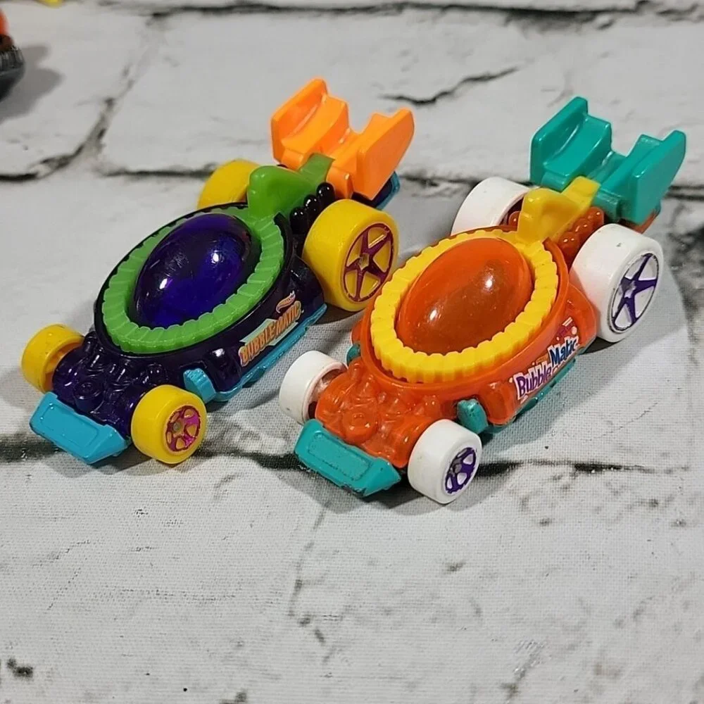 Hot Wheels Lot of 9 Cars‎ Fun Dino Rider Bubblematic Angry Birds Tortoshell